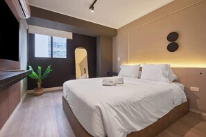 Bügeleisen/Bügelbrett, Reisekinderbett, WLAN, Bettwäsche
