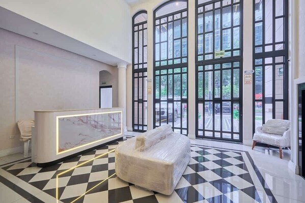 Lobby - Geko l Gleaming 1BR W/ Pool in Magdalena del Mar (Magdalena del Mar)