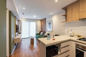 Interior - Geko l Hidden Gem 1BR w/Balcony in San Isidro (Miraflores)