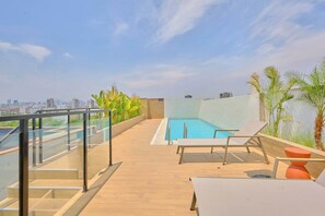Pool - Geko l Radiant Loft w/Great Location in Miraflores (Miraflores)