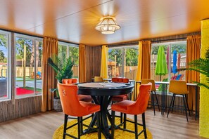 Dining - The TIKI Experience - Pool, Pickleball, Theater (Seminole)