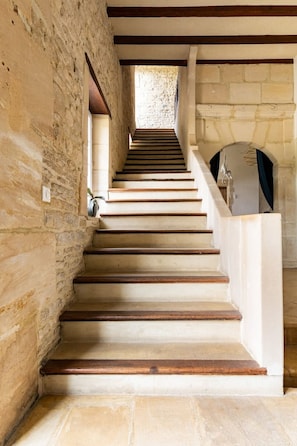 Staircase - L'Écurie Gourmande (Thaon)