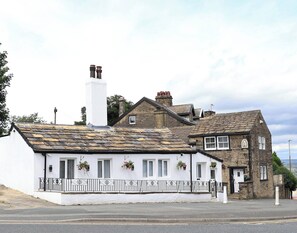 Bungalow, 1 Bedroom, Fireplace | Exterior - White Bungalow With 75" Tv, Air Con, Air Hockey (Bradford)