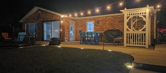Enjoyable 2-bedroom house with boat dock across from Cranberrys.