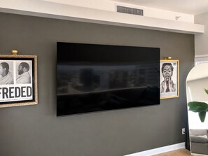 Interior - Luxury Downtown Dallas High-Rise Pool Gym & Views (Dallas)
