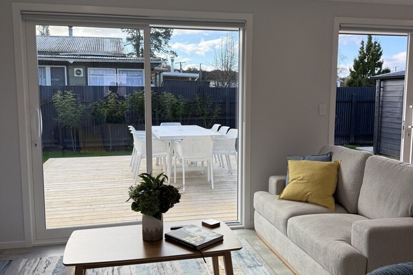Wonderful indoor-outdoor flow