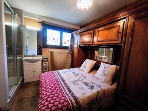 Internet, bed sheets - Vrbo Property (Les Gets)