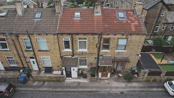 House, 2 Bedrooms | Exterior