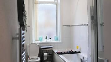 House, 2 Bedrooms | Bathroom