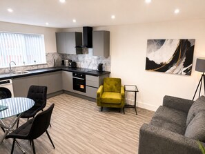 Interior - Stylish Apartment Near EMA, Donington & Boots HQ 5 (Long Eaton)