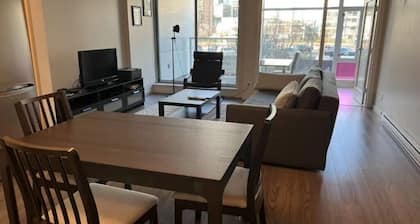 Downtown Vancouver- Close to BC Place - Sleep 6