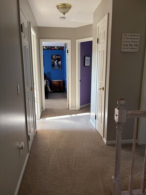 Interior - Cozy 3-bedroom with newly updated kitchen and living areas for a relaxing stay! (Victor)