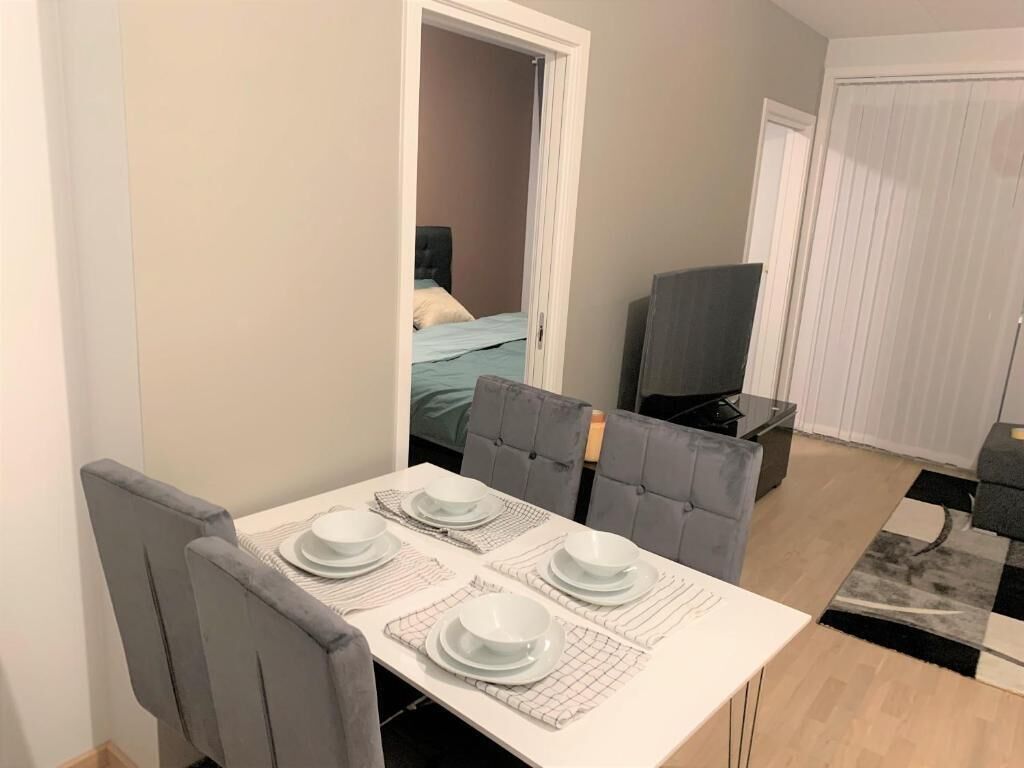 Apartment, 1 Bedroom | Dining room