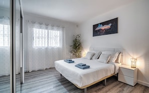 2 Schlafzimmer, Zimmersafe, Bügeleisen/Bügelbrett, Reisekinderbett