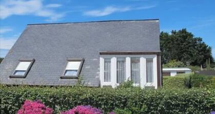 Chalet avec accès à la plage (100m à pied)