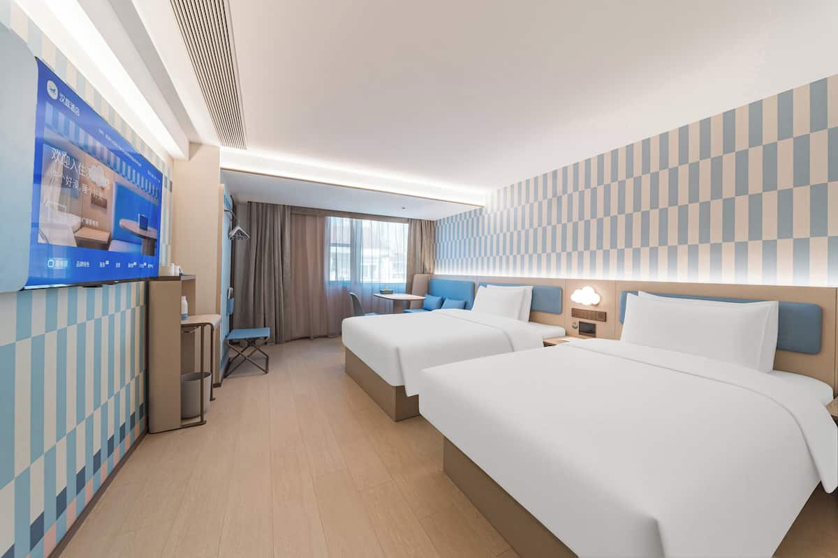Family Studio, City View | Desk, laptop workspace, free WiFi