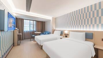 Superior Twin Room | Desk, laptop workspace, free WiFi