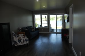 Living area - 3-bedroom on Ballston Lake, spectacular views and lake access. (Ballston Lake)