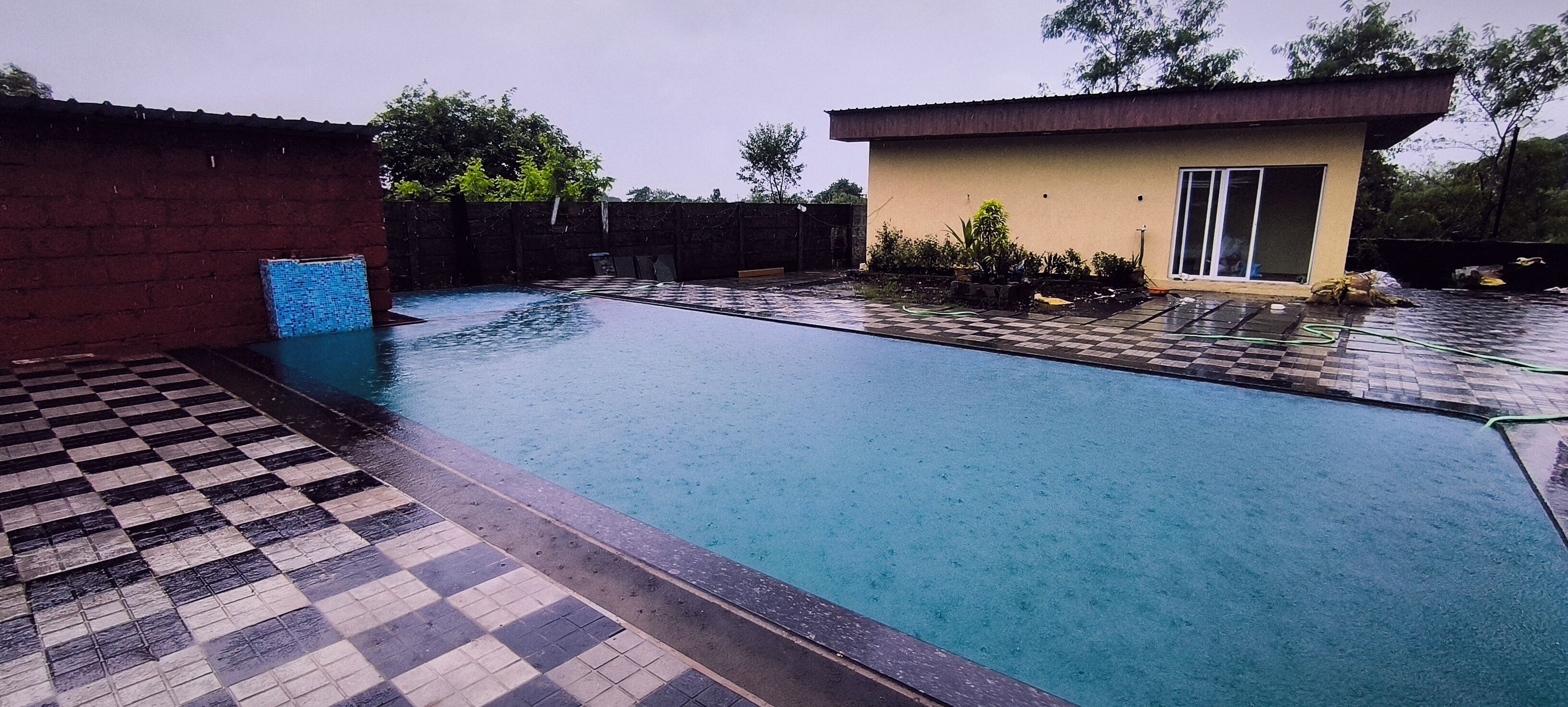 Family Room, Balcony, Hill View | Pool