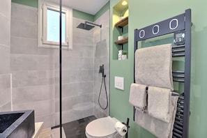 Estudio clásico | Baño