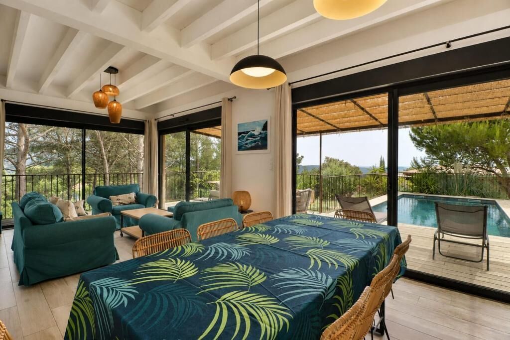 Comfort Villa, Garden View | Living area