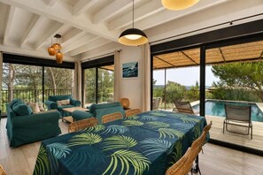 Comfort Villa, Garden View | Living area - Villa des Pins (Ventabren)