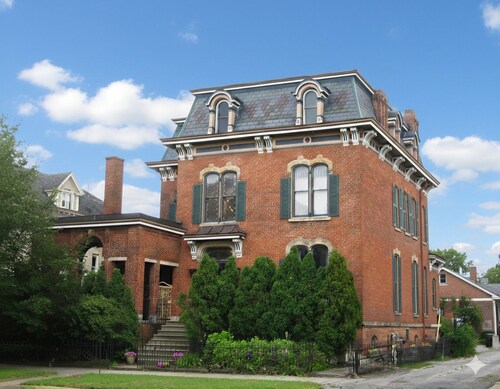 Brickhaven Inn & Hotel