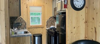 Cozy Gull Lake Getaway