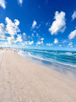Beach nearby - Luxury Beachfront Home at #1 Beach in USA (Siesta Key)