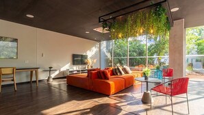 Living area - Modern Studio in Moema Ois10623 (São Paulo)