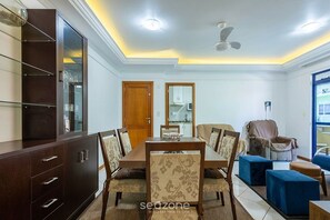 Basic Apartment | Dining - Apt in Building w/ Sea View in Itapema Clzb0504 (Itapema)