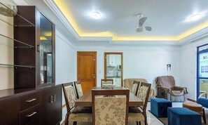 Basic Apartment | Dining - Apt in Building w/ Sea View in Itapema Clzb0504 (Itapema)