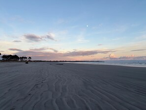 Sun-loungers, beach towels - Carters Beach Escape (Carters Beach)