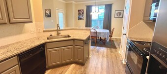 Spacious 3-bedroom, 3.5-bathroom townhome in Aggieland!