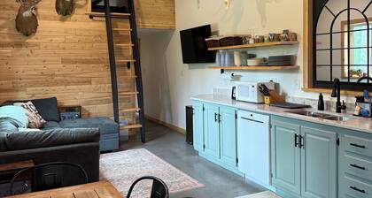 Cozy Sanford Barndominium