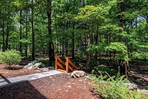 Property grounds - Creekside Retreat Sauna Fire Pit 3BDR (East Stroudsburg)