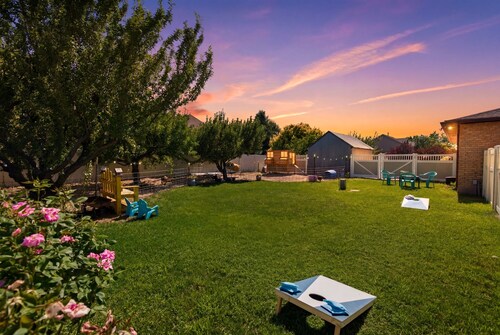 Mini-farm with separate yard in Spanish Fork, extended driveway for toys!