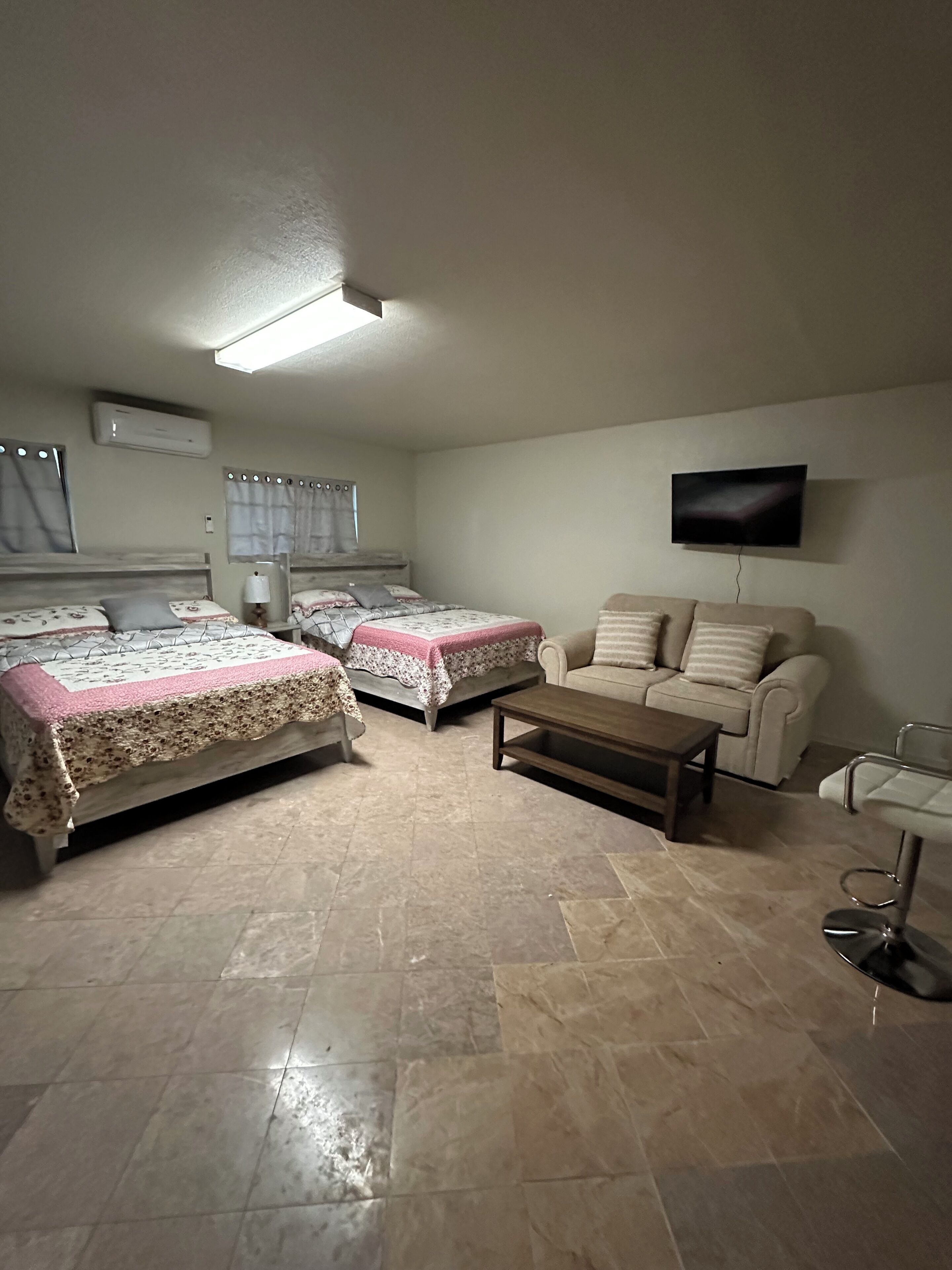 1 bedroom, Internet