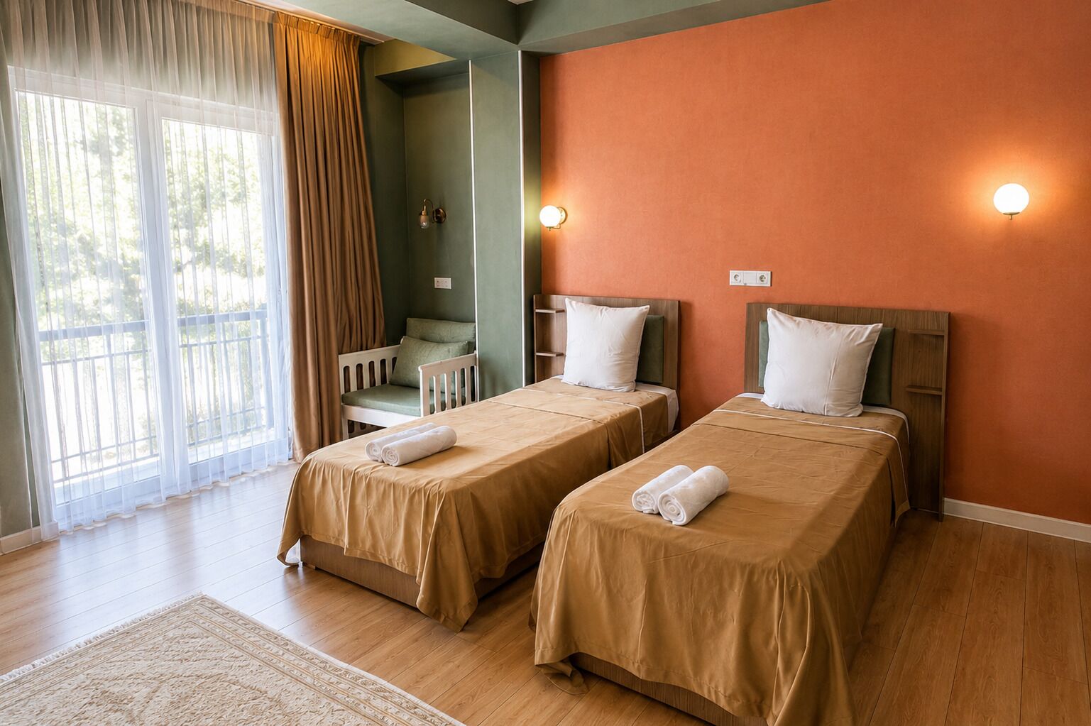 Habitación triple estándar, vista a la montaña | Escritorio, espacio para trabajar con laptop y wifi gratis 