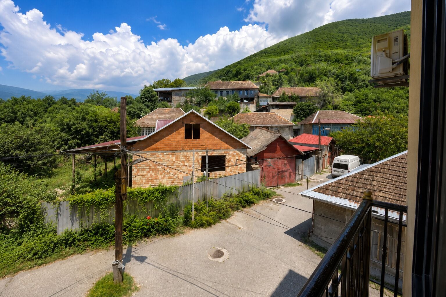 Standard Triple Room, Mountain View | Property grounds