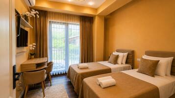 Comfort Double or Twin Room, Mountain View