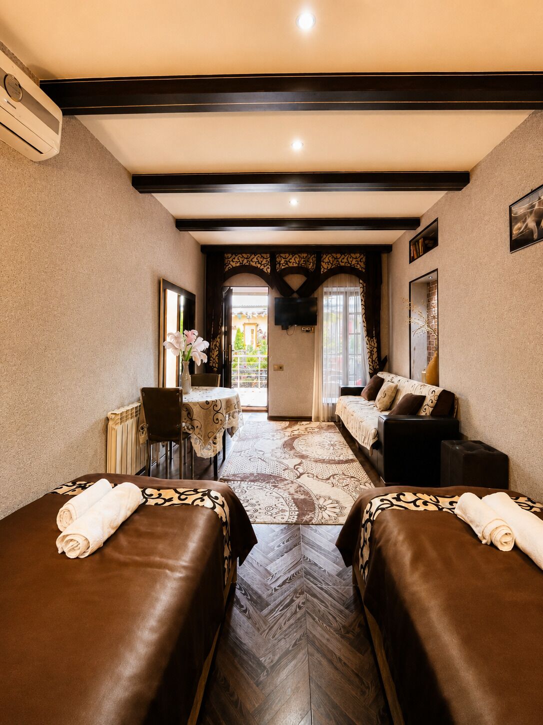 Deluxe Twin Room | Desk, laptop workspace, WiFi (free)
