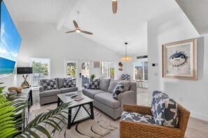 Family House, Patio | Living area