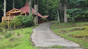 Exterior - Delightful 2-bedroom cabin in charming Zionville awaits you. (Zionville)