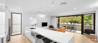The Avenue ~ Sawtell Village Prime Location