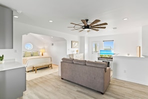 Smart TV - Canalfront Home | Hot Tub | Fishing | Sleeps 8 (Rockport)
