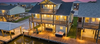 Canalfront Home | Hot Tub | Fishing | Sleeps 8