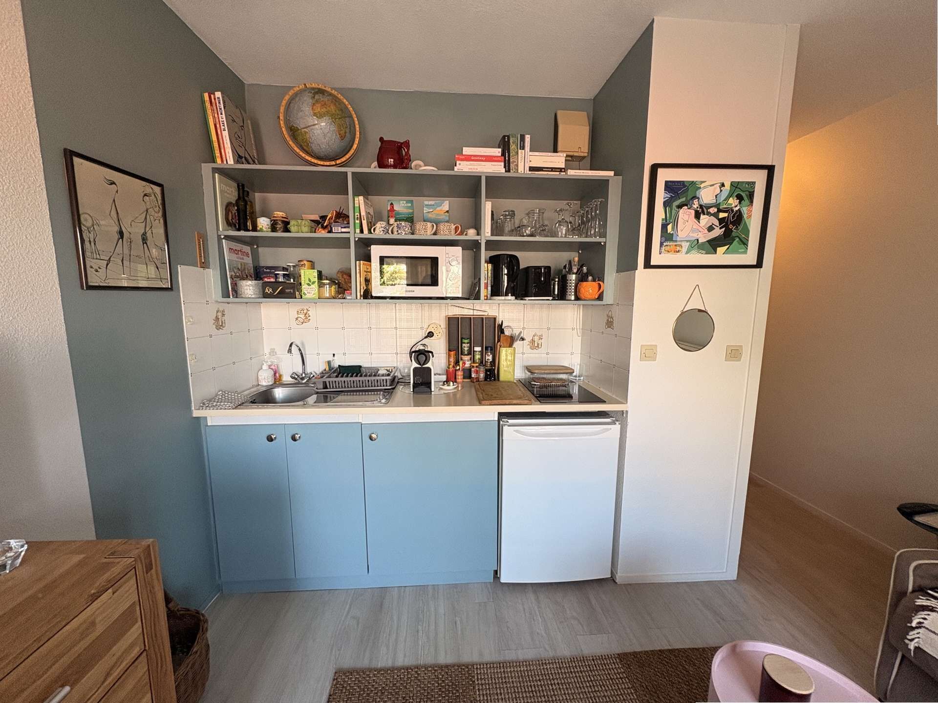 Fridge, microwave, cookware/dishes/utensils