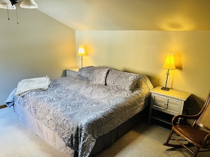 3 bedrooms, internet, bed sheets - Gateway to Adventure! (Durango)