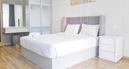 Comfortable Studio Room At Apartment Tamansari Skylounge Balikpapan